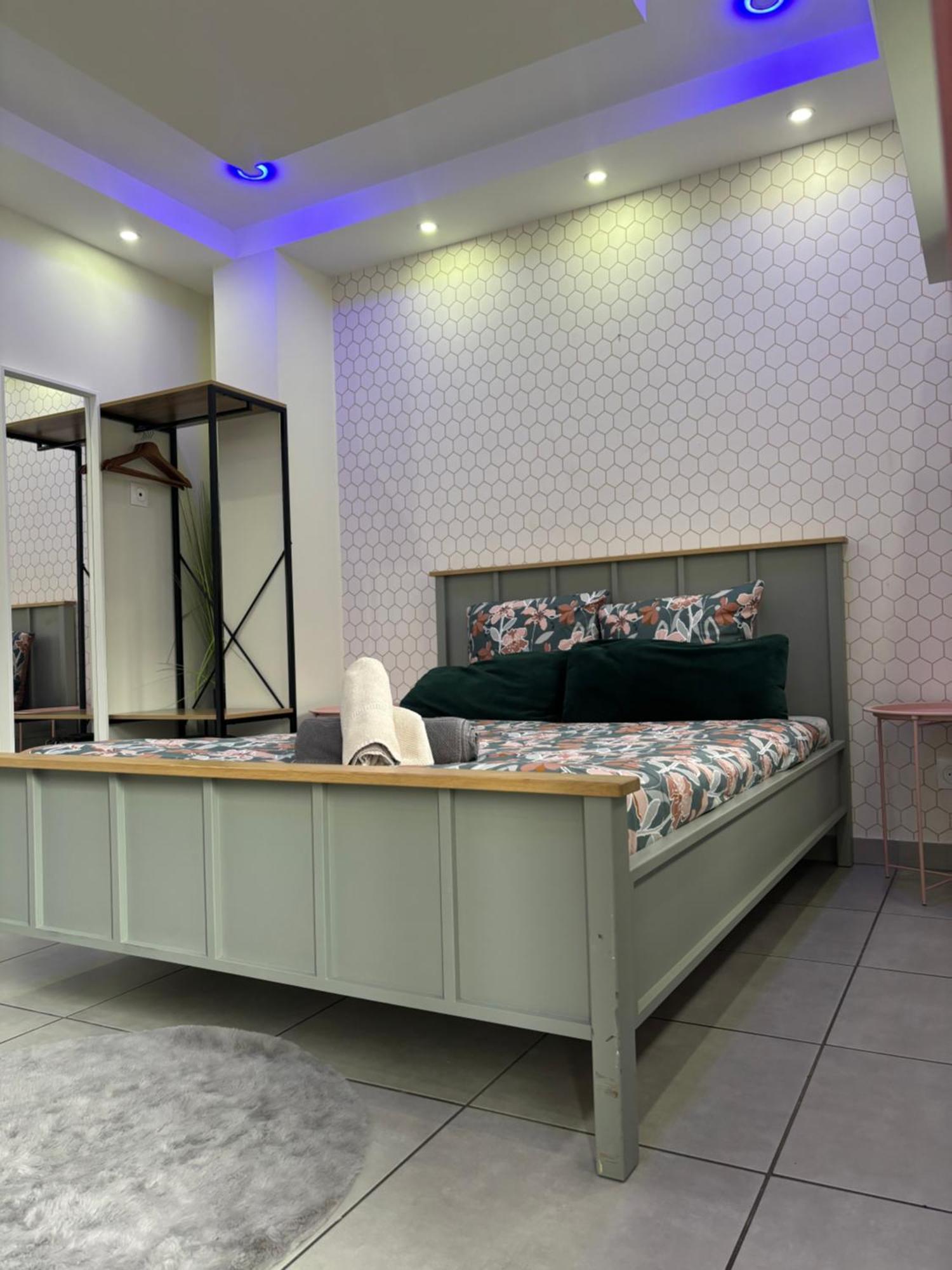 Justcozy Chambre Independante #2 ليل المظهر الخارجي الصورة
